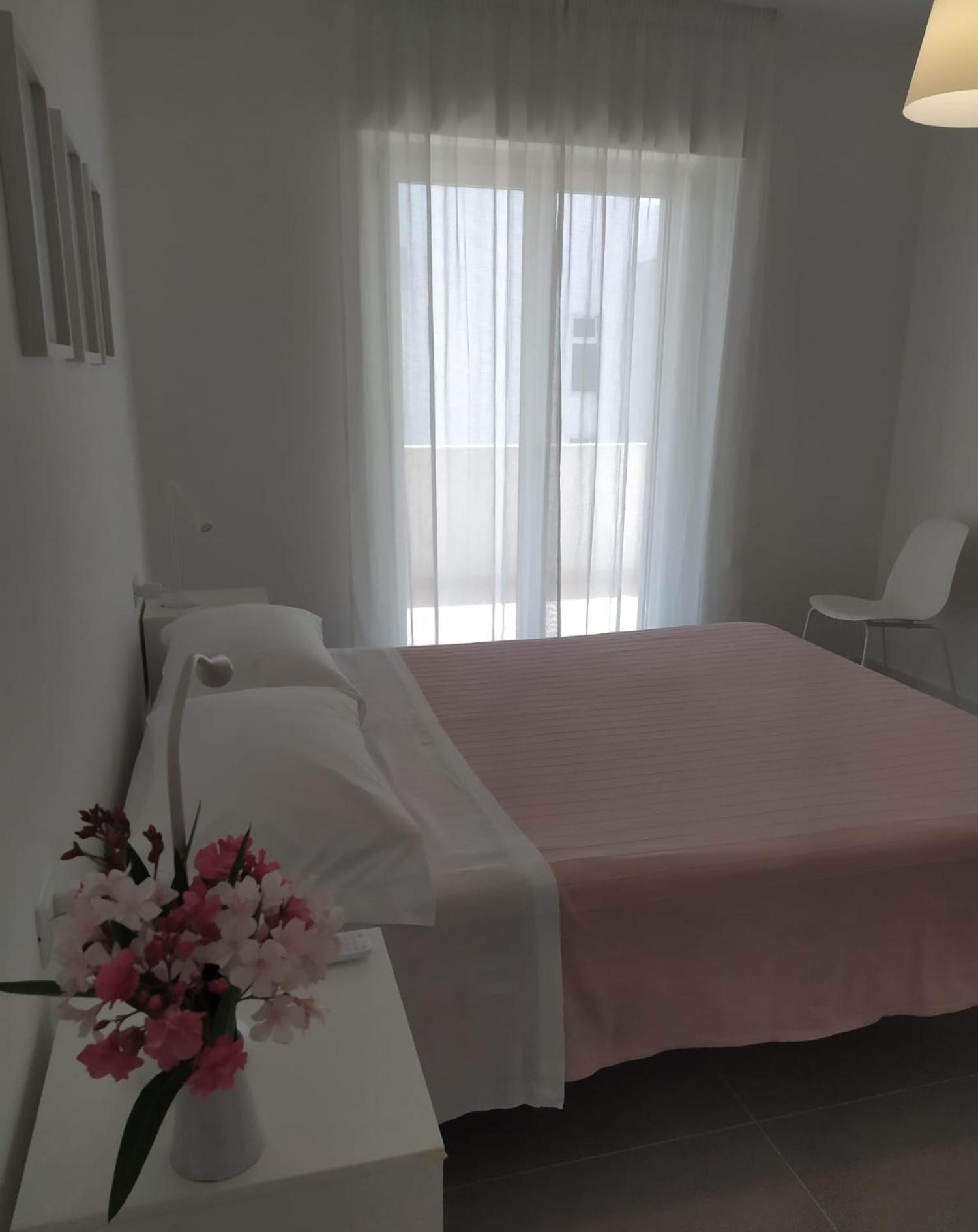 Sea Wind Stanza Con Garage E Ascensore Polignano a Mare Eksteriør billede